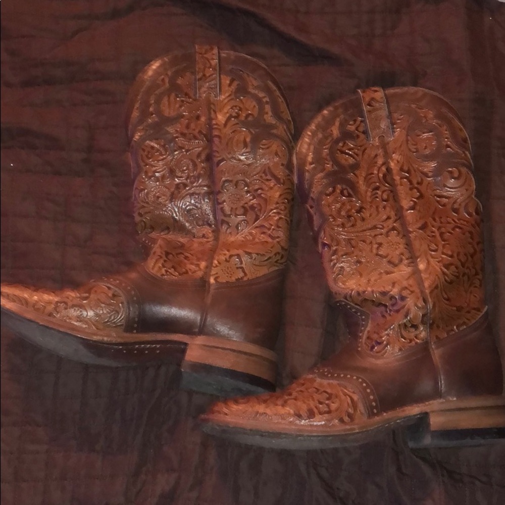 Women’s boots size 7.5